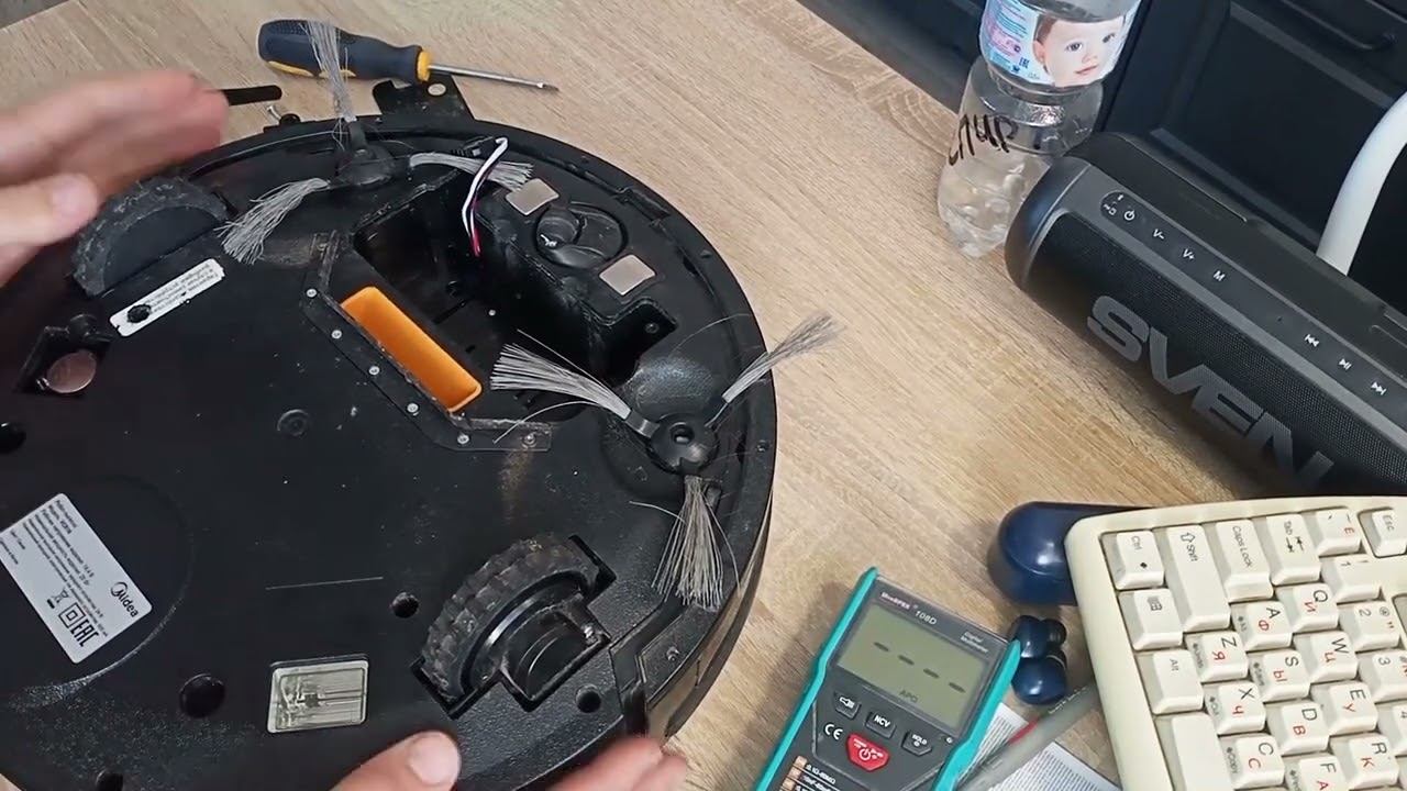 Midia VCR 16 Ремонт и обслуживания робота пылесоса.