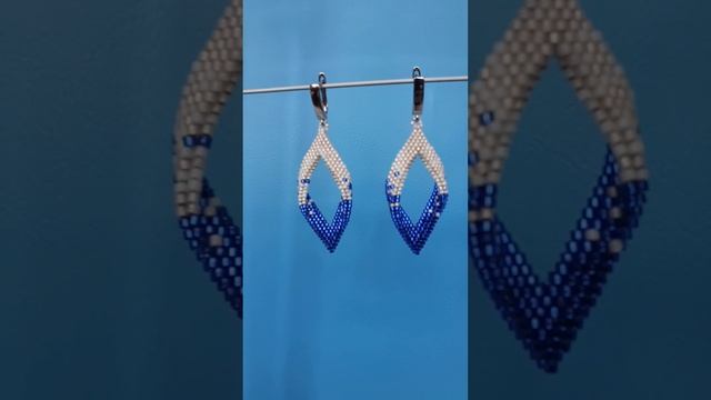 Осенние листики в зимних цветах) #бисер #earrings #miyuki #jewelry #украшения #handmade #серьги