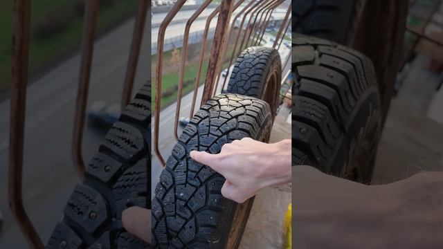 Куда ставить резину где меньше шипов