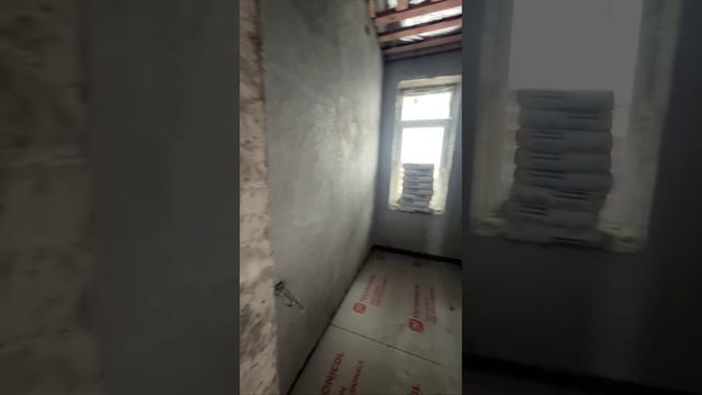 Дом с гаражом и 3 изолированными комнатами