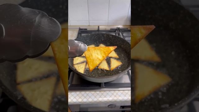 Начос из тортильи. Вкусный, лёгкий и быстрый рецепт!