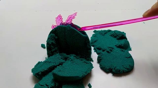 Very Satisfying sand cutting! Video for relax.