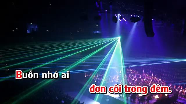 Karaoke Nữa vầng trăng Remix