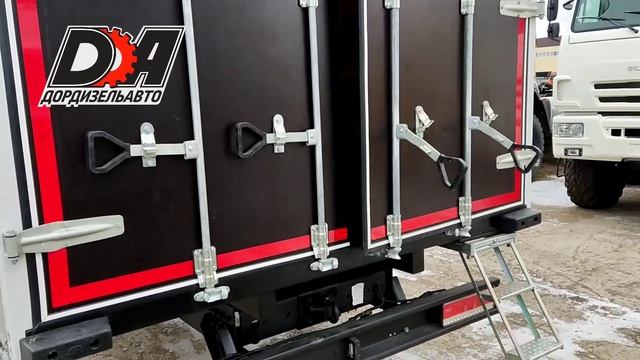 Какие ворота на еврофургон выбрать? Красота или практичность?