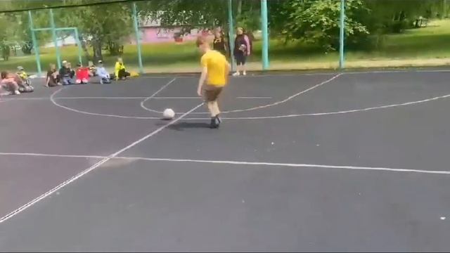 Спортивные игры в летнем городском образовательном лагере "РосРобот"