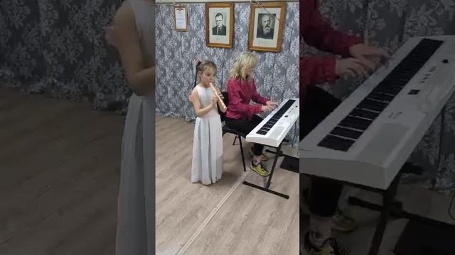 Шамраева Варя 1 класс.mp4
