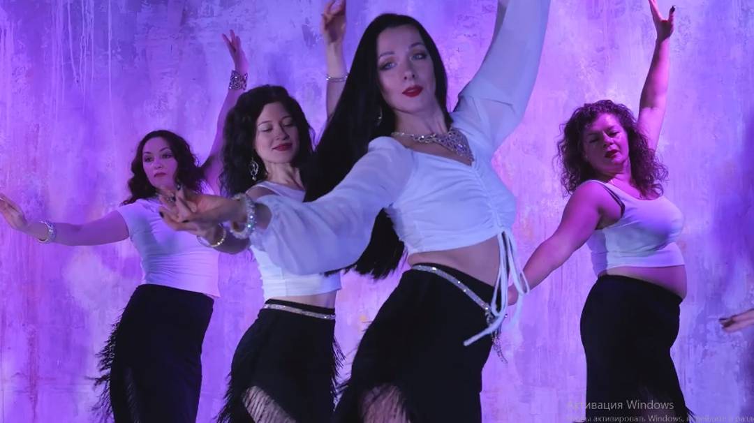 Восточные танцы в Белгороде. Уроки танцев с нуля. Школа танцев Dance Life