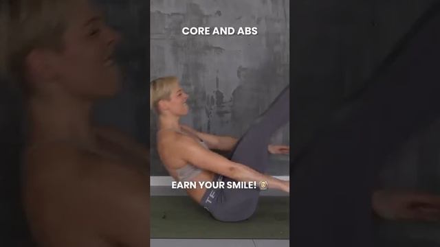 Hollow Tuck _ V-Up_ Strengthen your core and improve flexibility and control. 🙆