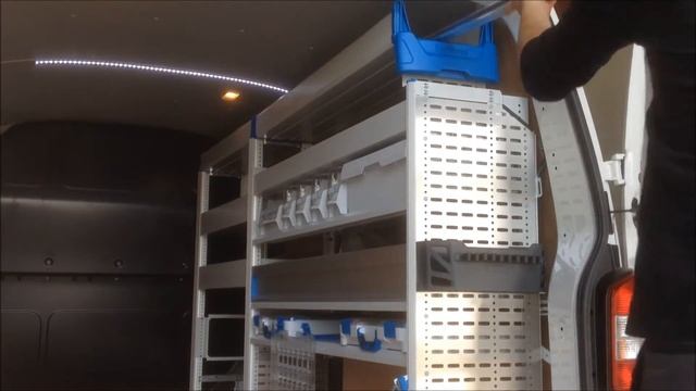 Aménagement T5 L2 Volkswagen Transporter Utilitaire équipement agencement par ESPACE VU SARL