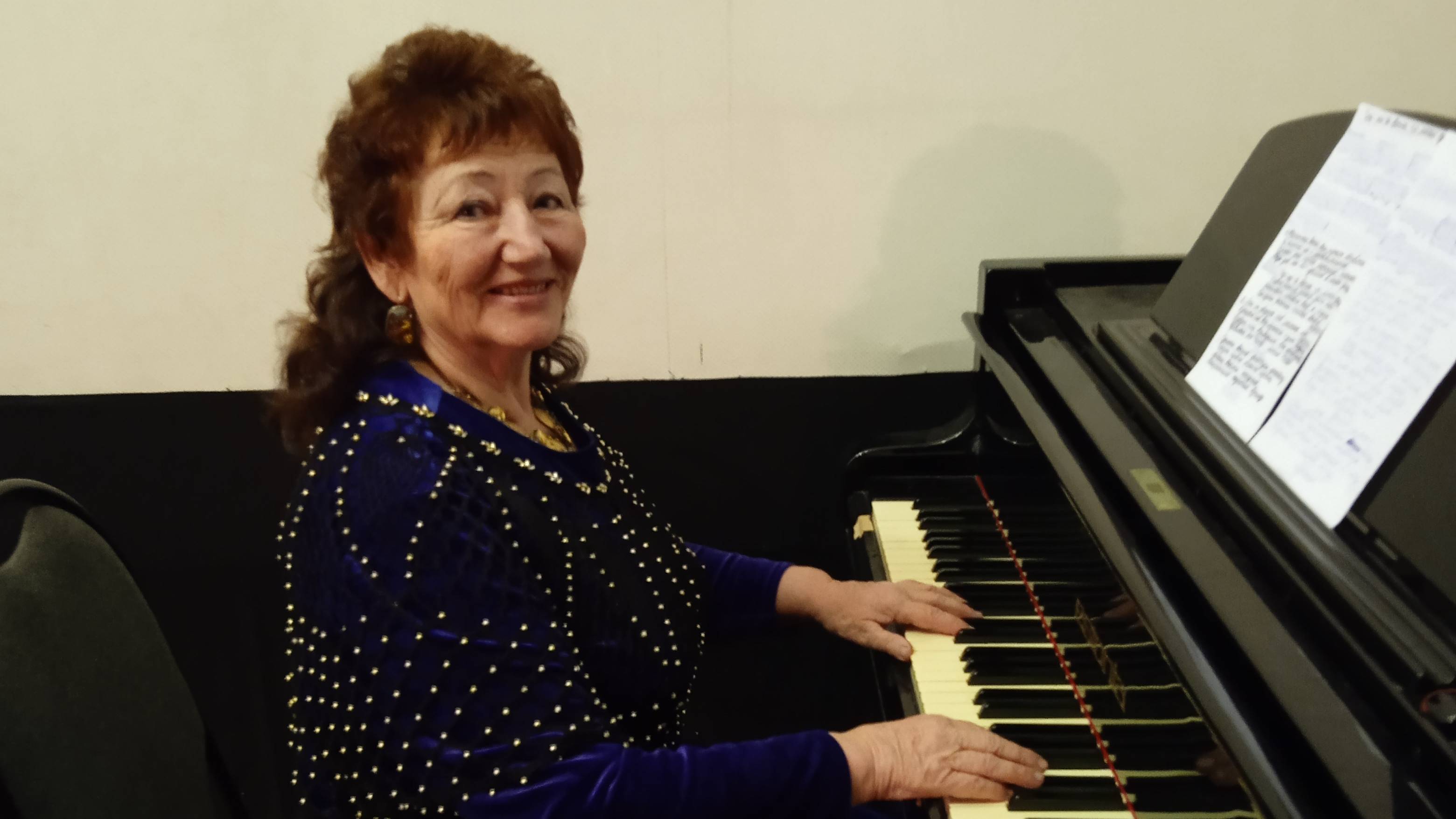 Автор.песня " Что- же ты Весна со мною сделала?"-исп. автор Светлана Дроботенко