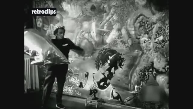 1967 Divino Dalí - Salvador Dalí presenta su última obra： Pesca del atún. Homero. Colchonfier.