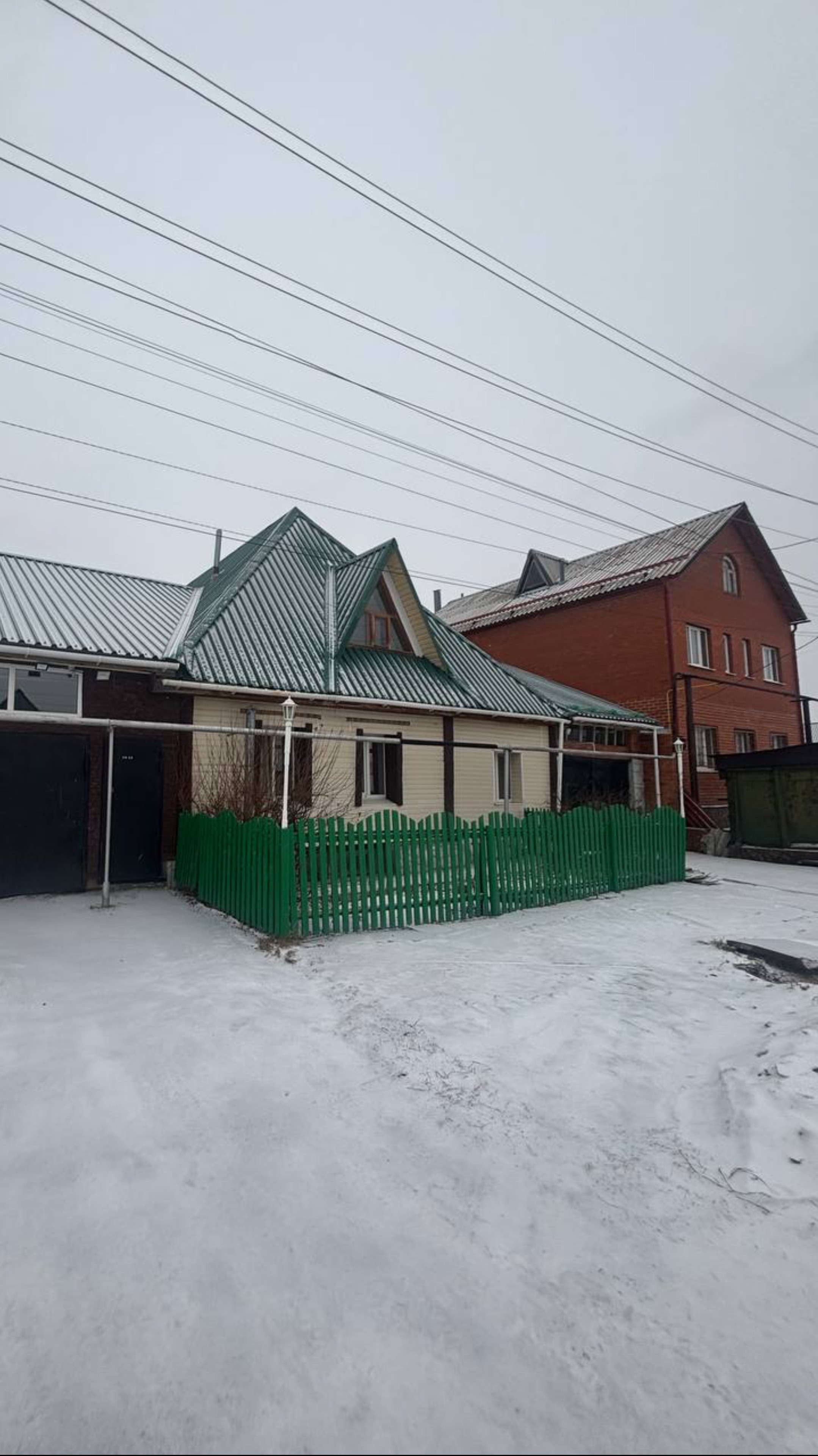 Дом 250,8 м² ул. Чапаева, 98 г. Каменск-Уральский. Земельный участок 4,6 сот.