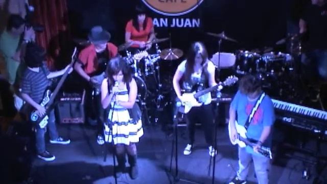 Mercury at Hard Rock Cafe - The Party Scene