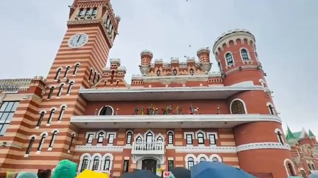 Часы "Шествие 12 апостолов" в Йошкар-Оле.