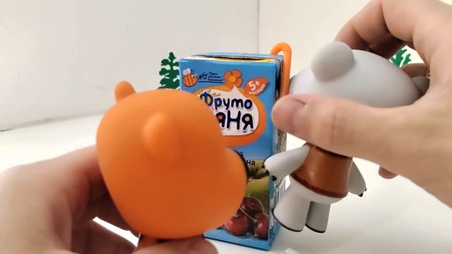 Ми-ми-мишки пьют сок