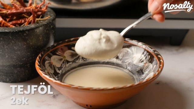 Csípős harcsapaprikás kapros túrós csuszával recept | Nosalty