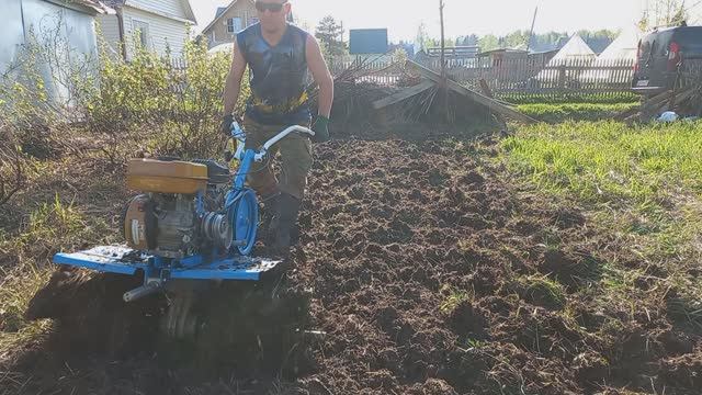 Развороты на мотоблоке НЕВА МБ-2 без разблокировки колес! Это возможно?!?