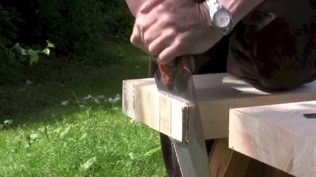 09. How to build a workbench - (Part 3) Cross cutting the top｜Paul Sellers