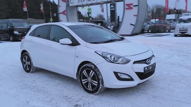 Hyundai i30 1.6 AT (130 л.с.) 2012