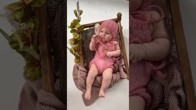 Мне 1 месяц.