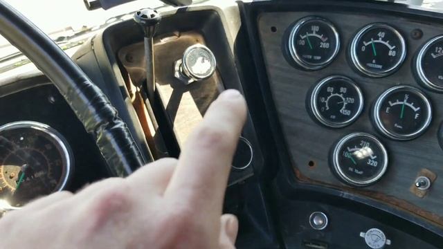 1973 GMC Astro Cabover Semi Truck 8v71 318 Detroit Diesel Eaton Fuller 10 Speed Walkaround