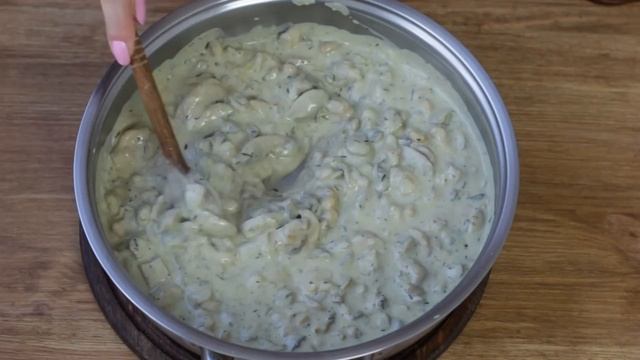 🍲 Картофельная запеканка с курицей и грибами.