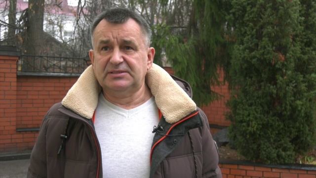Почему вырубают деревья в районе улицы Ломоносова?