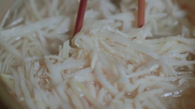 把“春天”吃进肚子里——酸苞苞【滇西小哥】