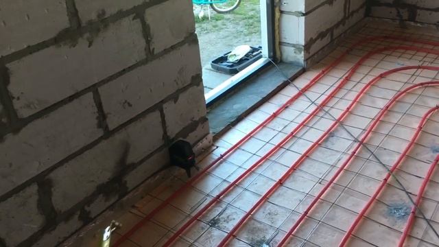 Простой и лёгкий способ установки маяков при монтаже тёплых полов/ Заливка стяжки.