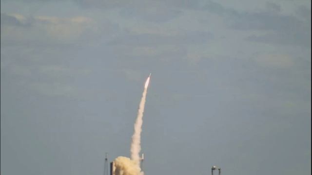 В США провели испытательный запуск гиперзвуковой ракеты средней дальности