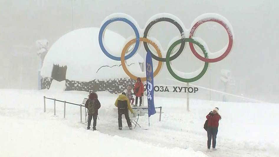 На сочинском побережье выпал первый снег
