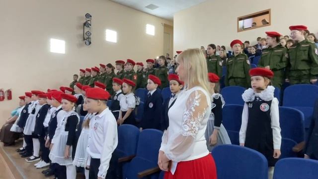 Посвящение в кадеты учащихся 1 "А" и 5 "А" классов