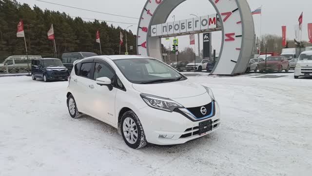 Nissan Note 1,2 л. Гибрид АКПП  (80 л.с.) 2WD 2018