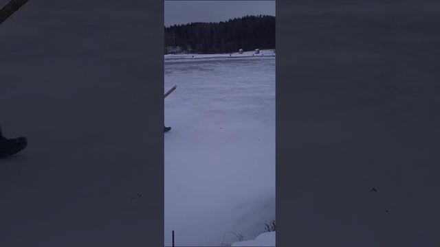 Проверяем лед на Велинке 13.12.2024