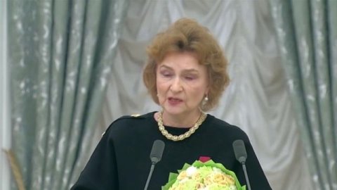 В День Конституции Президент Росиии Владимир Путин вручил государственные награды