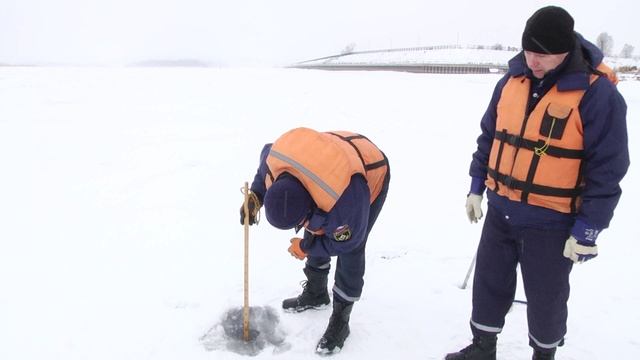 Мамадышские спасатели провели профилактическую беседу с рыбаками