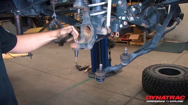 How to Install Dynatrac HD Rebuildable Balljoints in a Jeep Wrangler JK