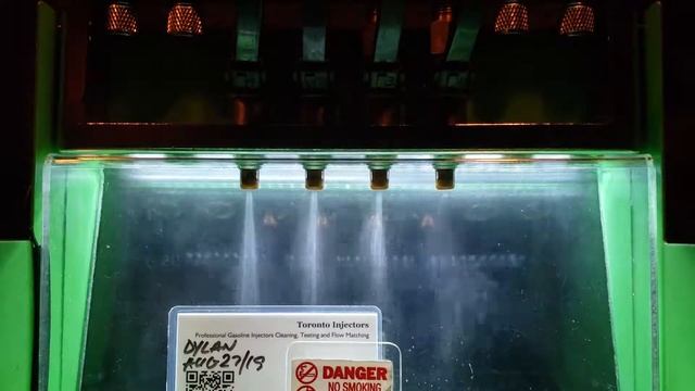 Acura RSX Keihin injectors spray pattern test at Toronto Injectors