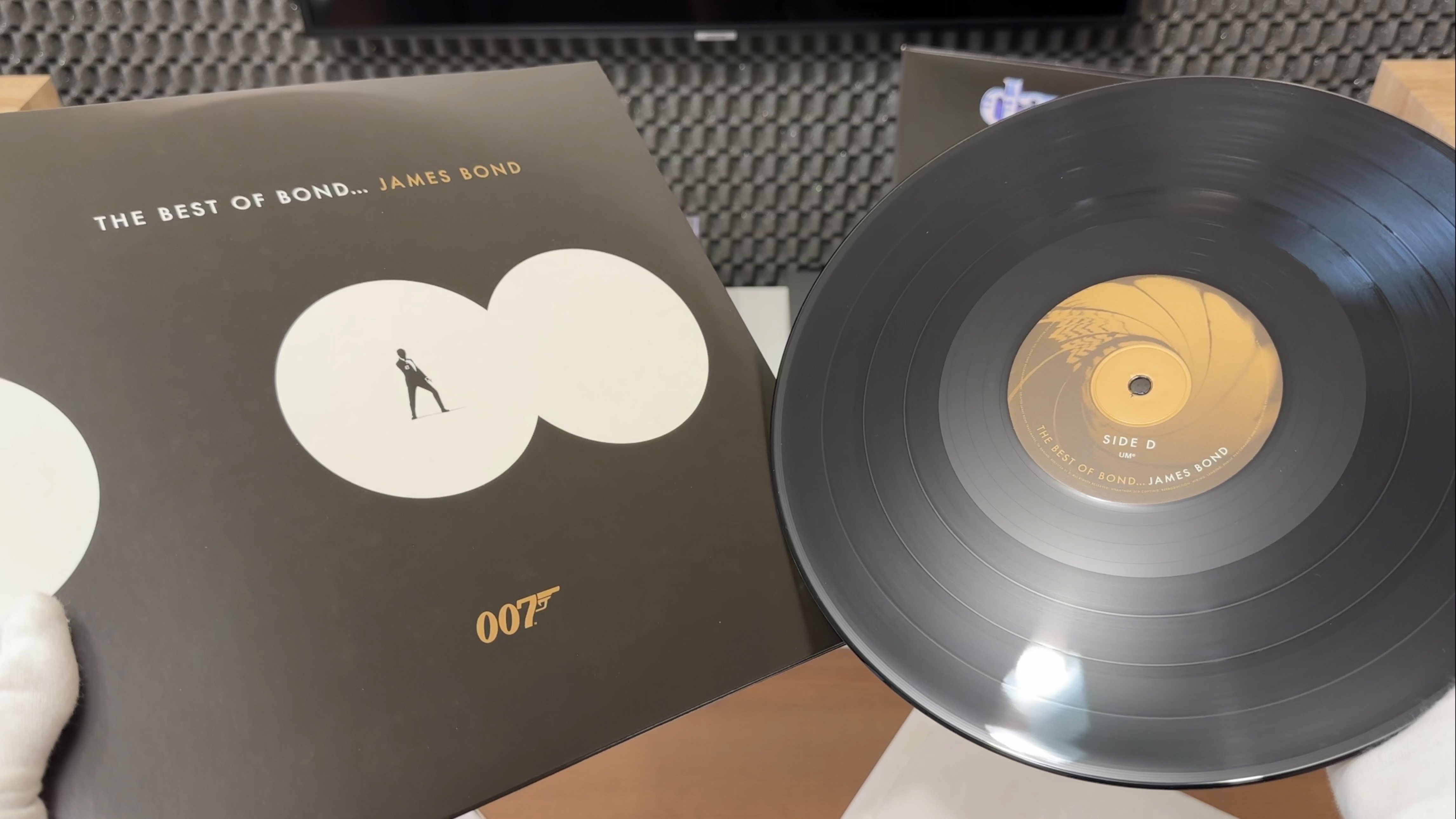 OST Best Of Bond... James Bond 3LP - Распаковка и обзор виниловой пластинки