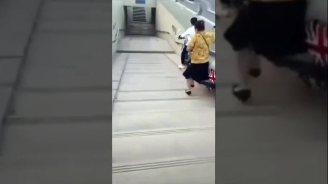 1000023700.mp4