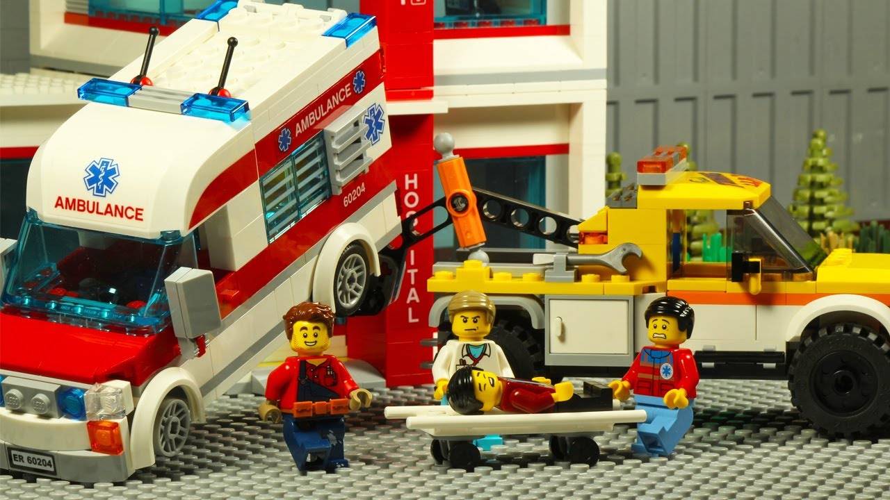 Lego City Emergency Ambulance Tow Truck