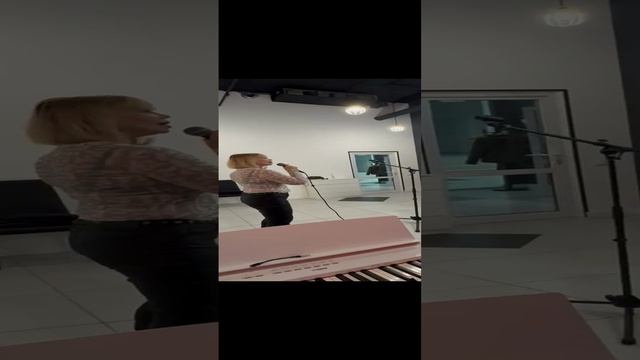 Угонщица диско 90х