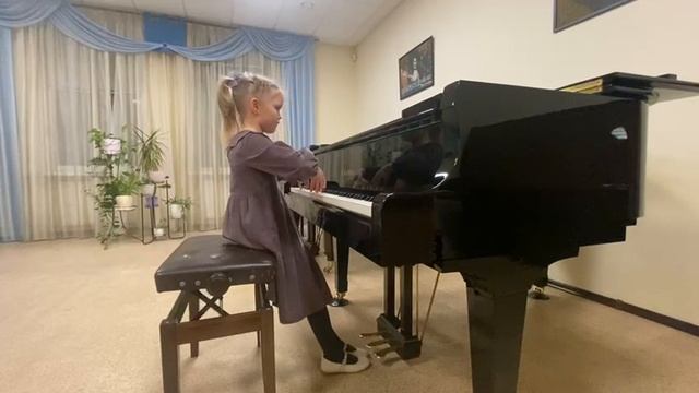 Василиса, 7 лет. Санкт-Петербург.