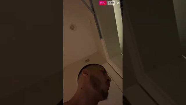 ERO SEVGİLİSİYLE DÜRÜM GÖMÜYOR İNSTAGRAM CANLI YAYIN
