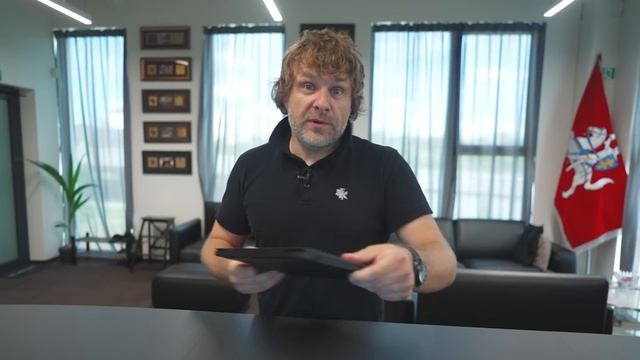 Lenovo ThinkPad X1 Carbon Gen12 OLED  Review by Benediktas Vanagas