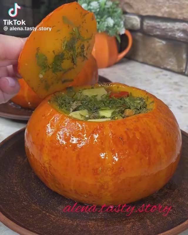 Фаршированные тыквы мясом и овощами