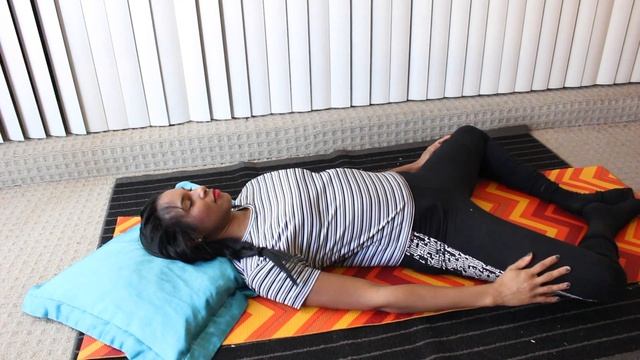 Period Life Hacks Every Girl Should Know| DECREASE BLOATING
