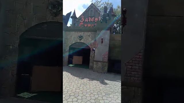 Счастье живет рядом с нами