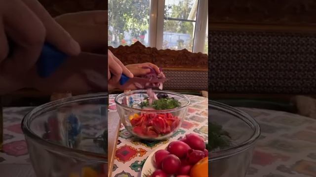 Овощной салат
По-грузински.mp4