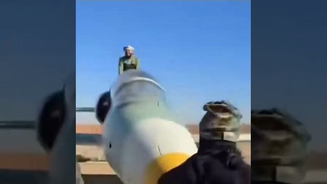 Учатся летать